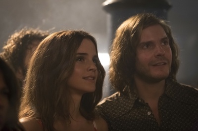 尊严殖民地剧照的剧照