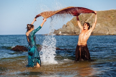 他是龙剧照的剧照