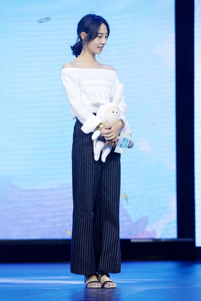 陪安东尼度过漫长岁月剧照的剧照