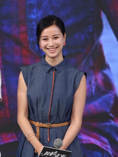 擦枪走火剧照的剧照