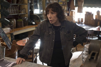 与外婆同行剧照的剧照