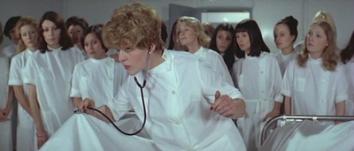 致命的女性剧照的剧照