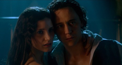 猩红山峰剧照的剧照