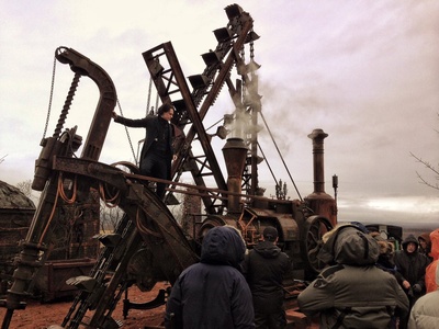 猩红山峰剧照的剧照