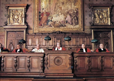 特别法庭剧照的剧照