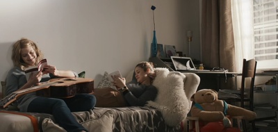 收养剧照的剧照