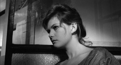 手提箱女郎剧照的剧照