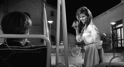 手提箱女郎剧照的剧照