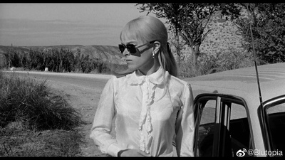 圣力三重奏剧照的剧照