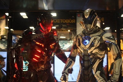 钢铁骑士剧照的剧照