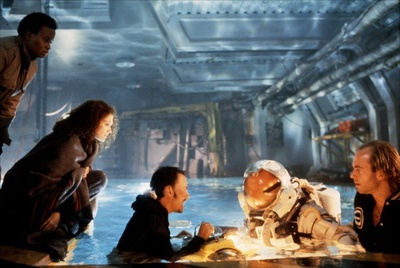 深渊剧照的剧照