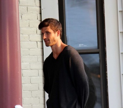 出柜第4格剧照的剧照