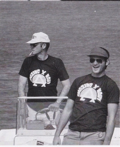 怪胎记者剧照的剧照