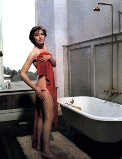 一个女人的身份证明剧照的剧照