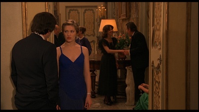 一个女人的身份证明剧照的剧照