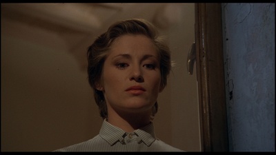 一个女人的身份证明剧照的剧照