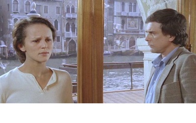 一个女人的身份证明剧照的剧照