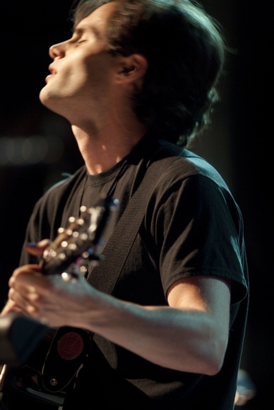 来自蒂姆·巴克利的问候剧照的剧照