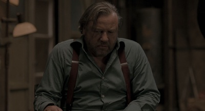 44英寸的胸围剧照的剧照