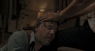 44英寸的胸围剧照的剧照