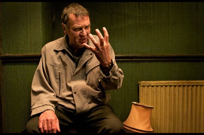 44英寸的胸围剧照的剧照