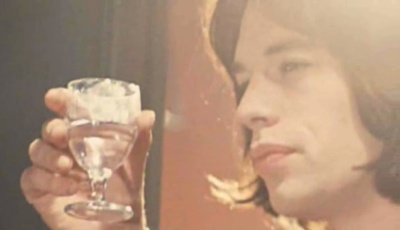 迷幻演出剧照的剧照