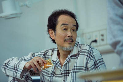 卫生间的圣母像剧照的剧照