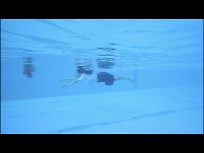 卫生间的圣母像剧照的剧照