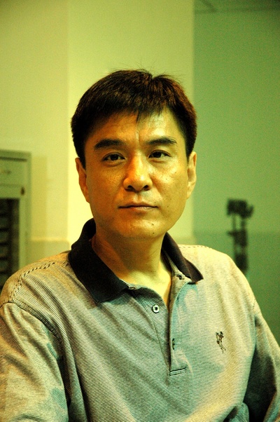 谁的眼泪在飞剧照的剧照