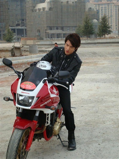 铠甲勇士之帝皇侠剧照的剧照