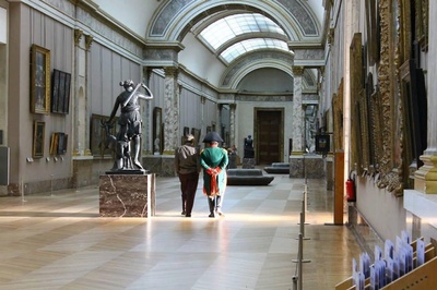 德军占领的卢浮宫剧照的剧照