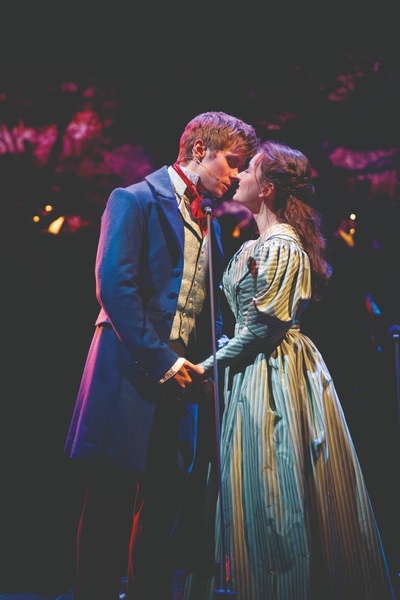 悲惨世界：上演音乐会剧照的剧照