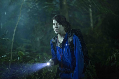 红衣小女孩剧照的剧照