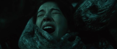 红衣小女孩剧照的剧照