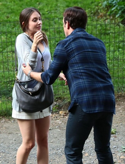 跟别人睡了剧照的剧照