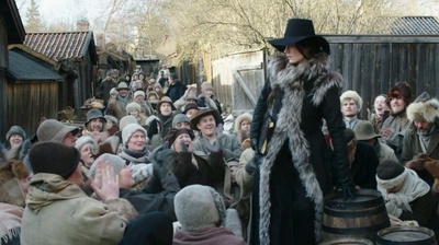 年轻的女王剧照的剧照