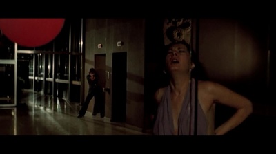 艳丽娇娃剧照的剧照