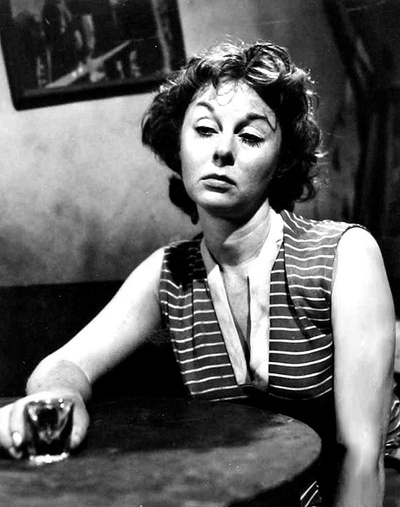 伤心泪尽话当年剧照的剧照