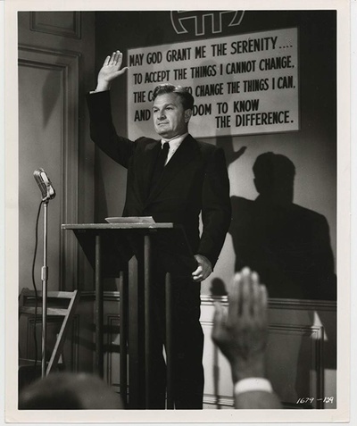 伤心泪尽话当年剧照的剧照