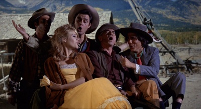 狼城脂粉侠剧照的剧照