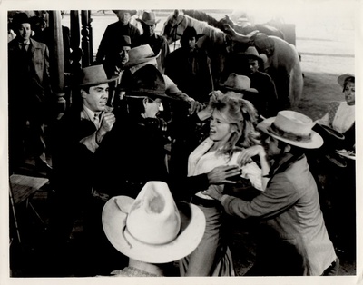 狼城脂粉侠剧照的剧照