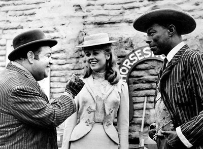 狼城脂粉侠剧照的剧照