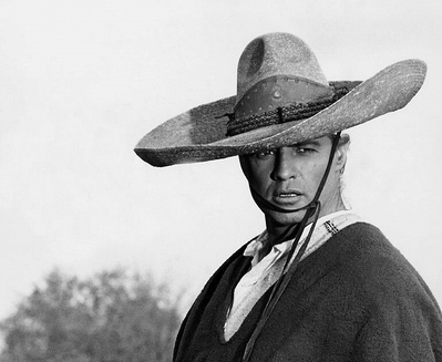 阿巴卢萨剧照的剧照