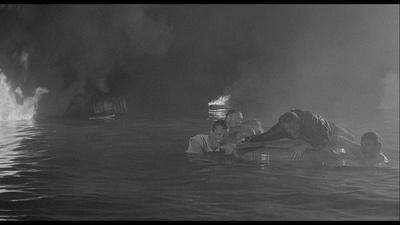 谍舰剧照的剧照