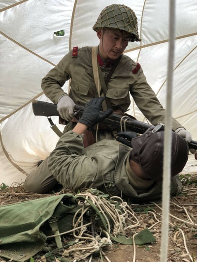 抵抗者剧照的剧照