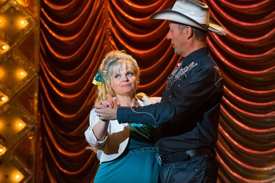 杜什一家2剧照的剧照