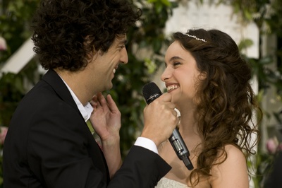 相拥一家亲剧照的剧照