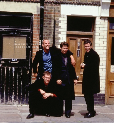 两杆大烟枪剧照的剧照