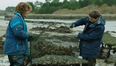 匍匐前进剧照的剧照