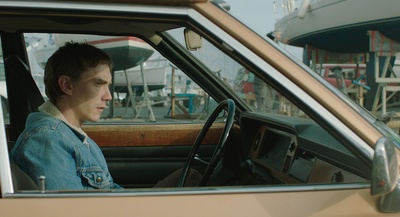 匍匐前进剧照的剧照